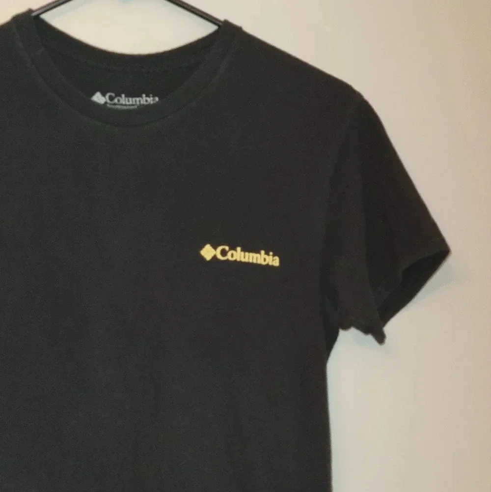 **4/$20 TEES**Columbia Sportswear Tee men's small hiking mountain view LOT F4